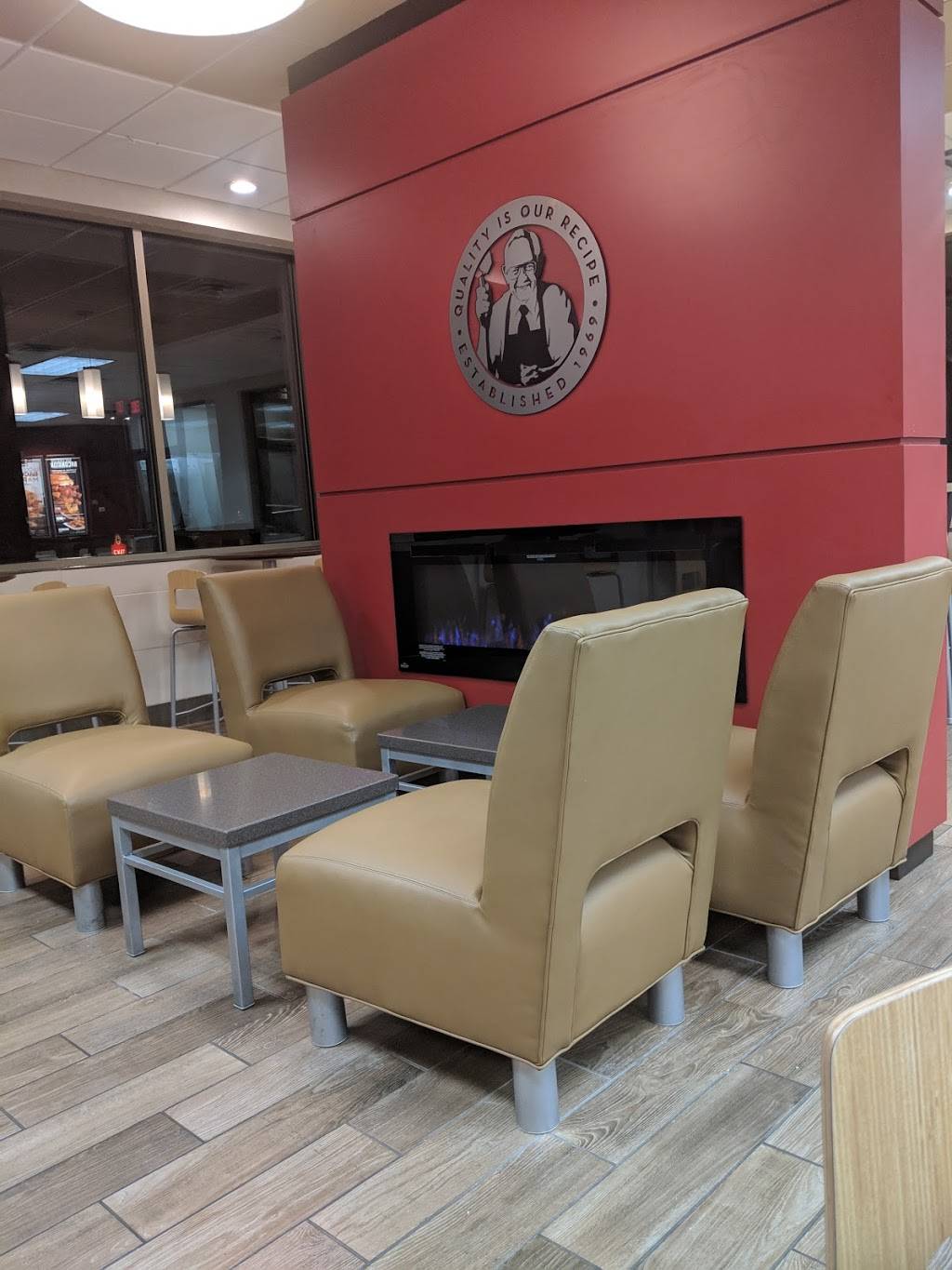 Wendys | restaurant | 40950 Ryan Rd, Sterling Heights, MI 48310, USA | 5864468474 OR +1 586-446-8474