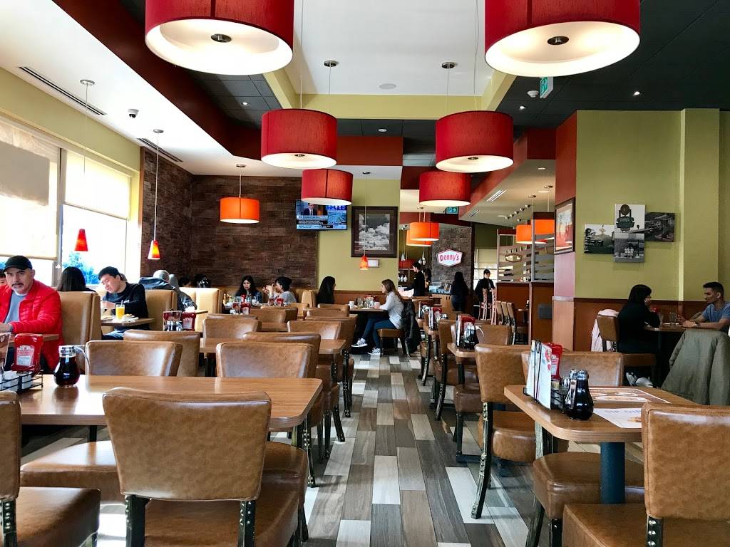Dennys | restaurant | 2610 Rutherford Rd, Vaughan, ON L4K 0H1, Canada | 2892366161 OR +1 289-236-6161