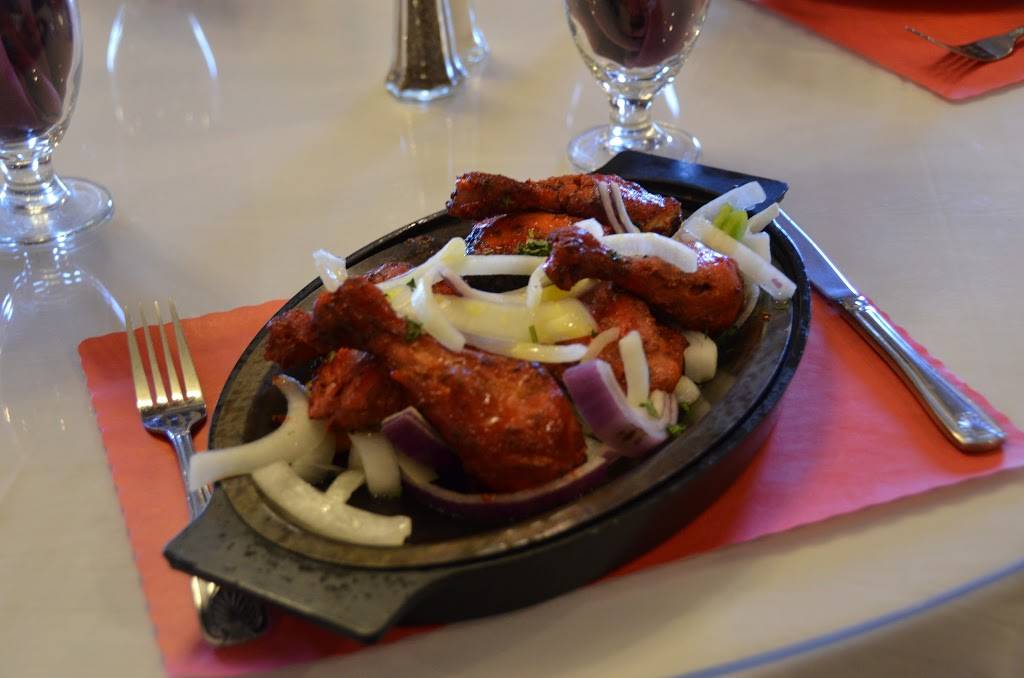 India Garden | restaurant | 2930 N 117th St, Wauwatosa, WI 53222, USA | 4142359220 OR +1 414-235-9220