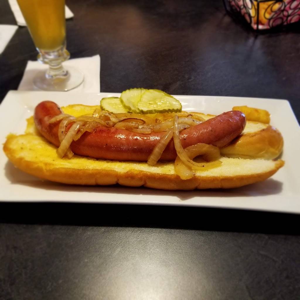 SWisco Taphaus | restaurant | 506 1st St, New Glarus, WI 53574, USA | 6085272225 OR +1 608-527-2225