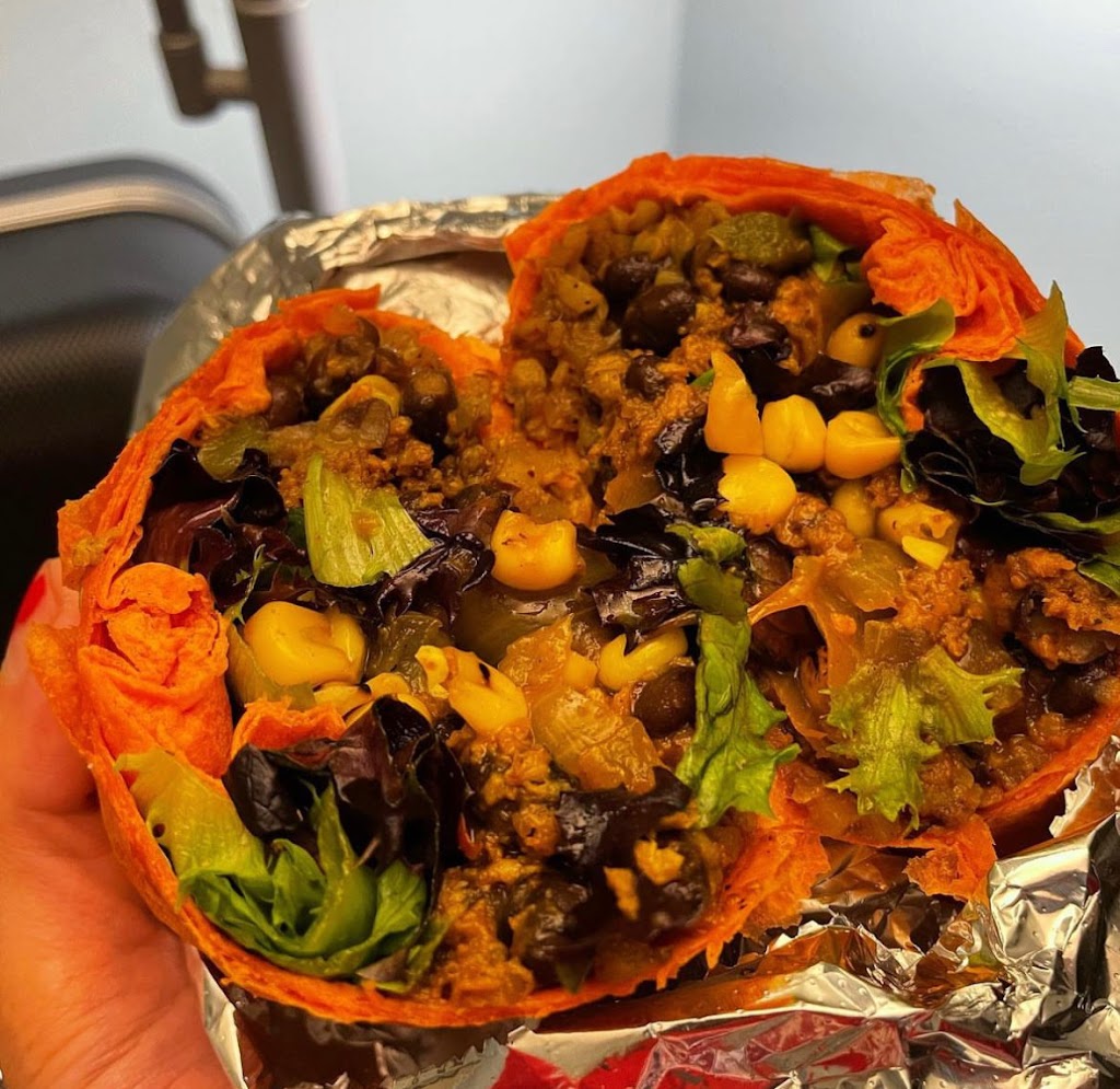 Freebirds World Burrito | restaurant | 9662 TX-242 Suite 100, Conroe, TX 77385, USA | 9362255896 OR +1 936-225-5896