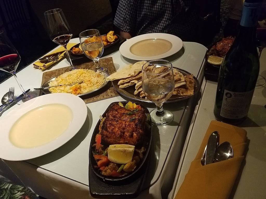 Cafe Tandoor | restaurant | 2096 S Taylor Rd, Cleveland, OH 44118, USA | 2163718500 OR +1 216-371-8500