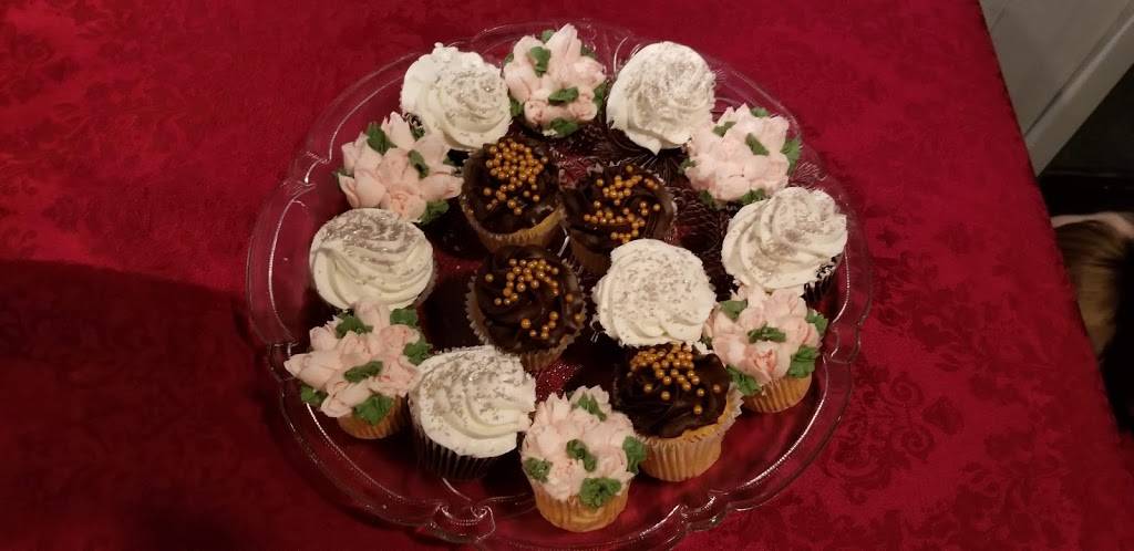 Gilligans Seafood Restaurant- At the Dock | restaurant | 582 Dock Rd, Moncks Corner, SC 29461, USA | 8437612244 OR +1 843-761-2244