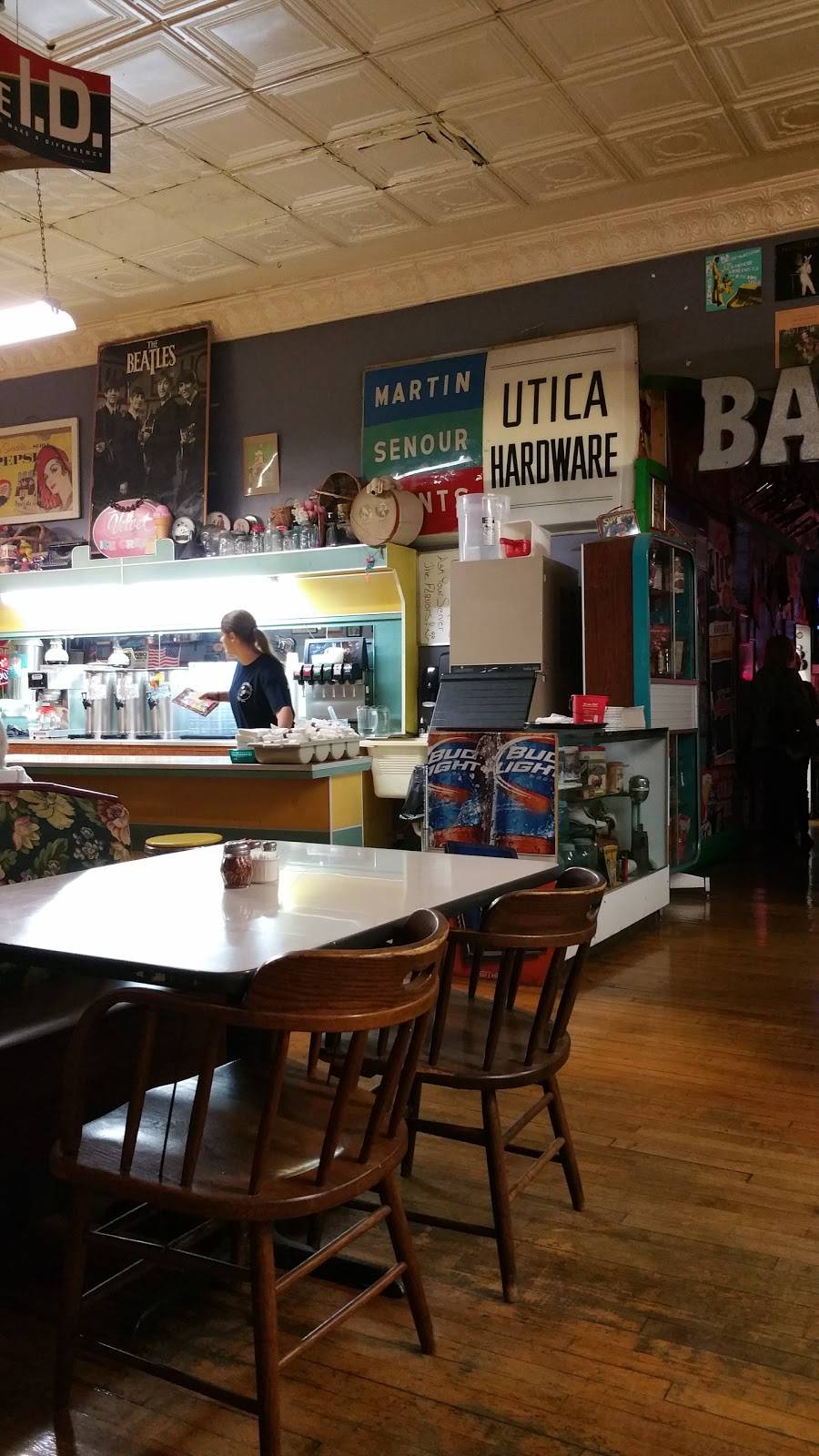 Nicks Village Pizza | restaurant | 62 S Main St, Utica, OH 43080, USA | 7408924468 OR +1 740-892-4468