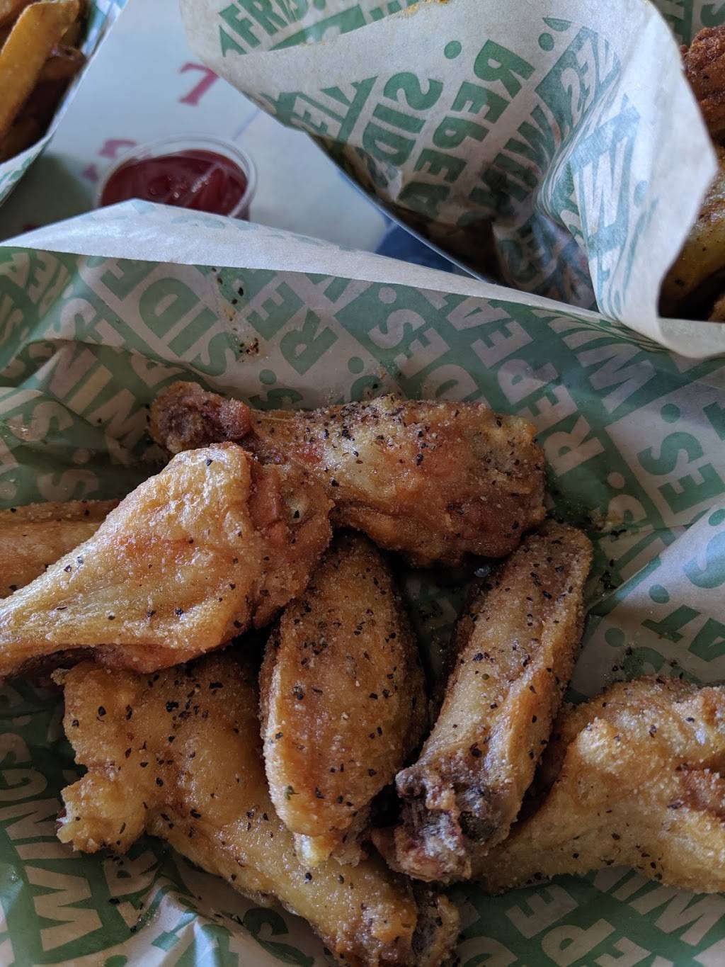 Wingstop | restaurant | 12225 N Pennsylvania Ave, Oklahoma City, OK 73120, USA | 4057554411 OR +1 405-755-4411