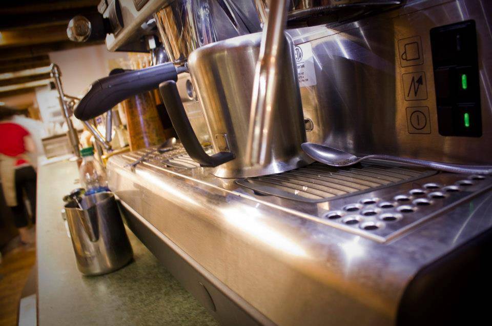 The Coffee Break On The Square | cafe | 121 South Side Square, Shelbyville, TN 37160, USA | 9316802552 OR +1 931-680-2552