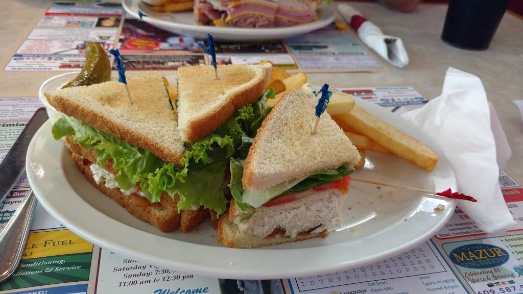 Route 1 Diner Restaurant | restaurant | 2009 US-1, Lawrence Township, NJ 08648, USA | 6093923500 OR +1 609-392-3500