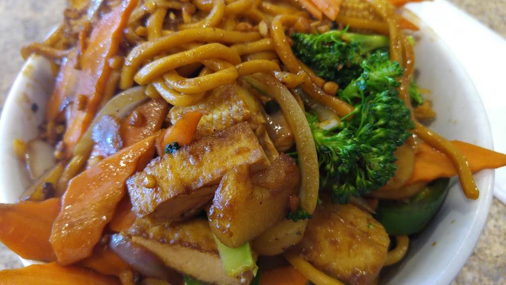Changs Mongolian Grill | Folsom Central Shopping Center | restaurant | 631 E Bidwell St, Folsom, CA 95630, USA | 9169836888 OR +1 916-983-6888