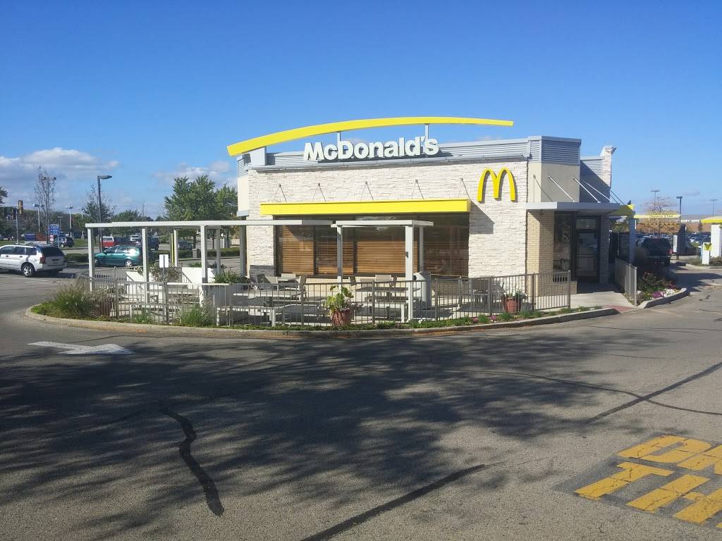 McDonalds | cafe | 6380 Grand Ave, Gurnee, IL 60031, USA | 8478550229 OR +1 847-855-0229