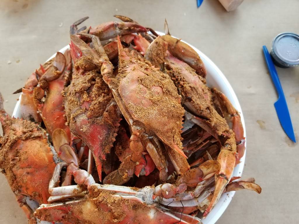 Mikes Restaurant & Crabhouse | restaurant | 3030 Riva Rd, Riva, MD 21140, USA | 4109562784 OR +1 410-956-2784