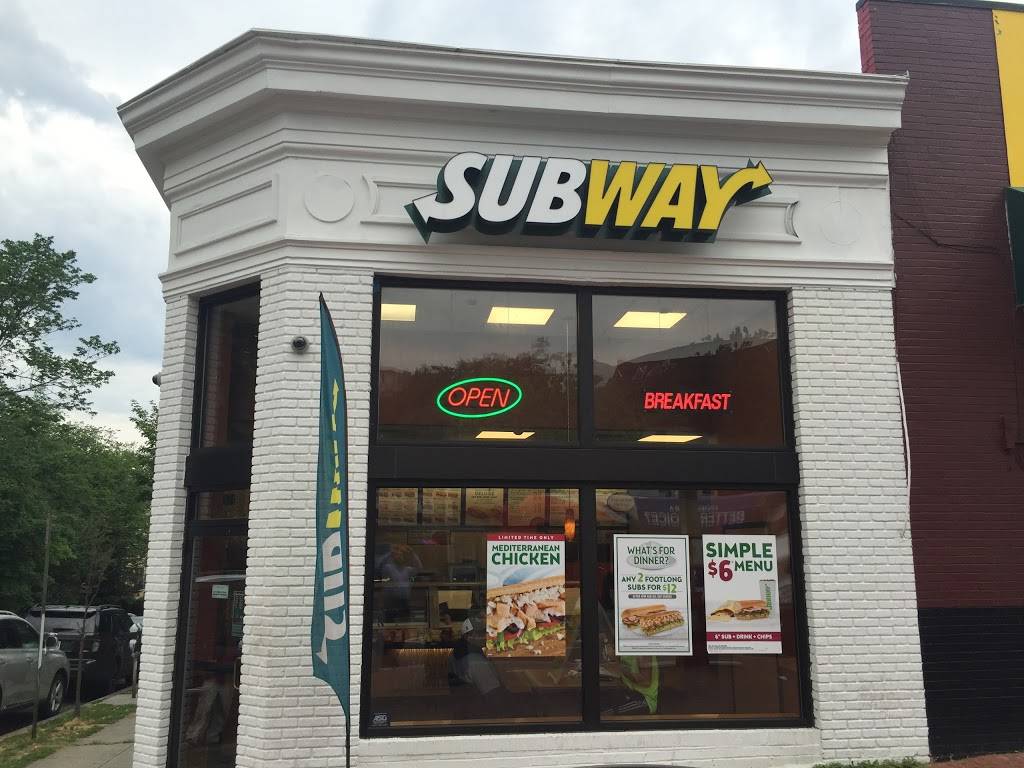 Subway Restaurants | restaurant | 3160-3174 Mt Pleasant St NW, Washington, DC 20010, USA | 2028422273 OR +1 202-842-2273