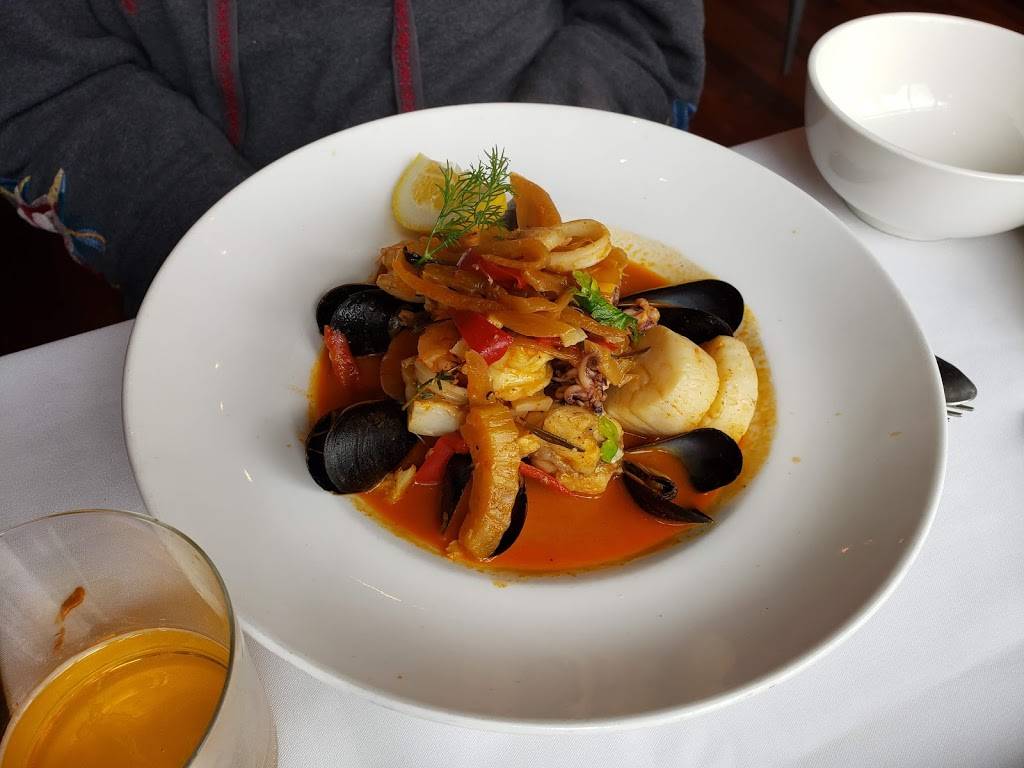 River Tavern | restaurant | 1311 23 N Main St, Chester, CT 06412, USA | 8605269417 OR +1 860-526-9417