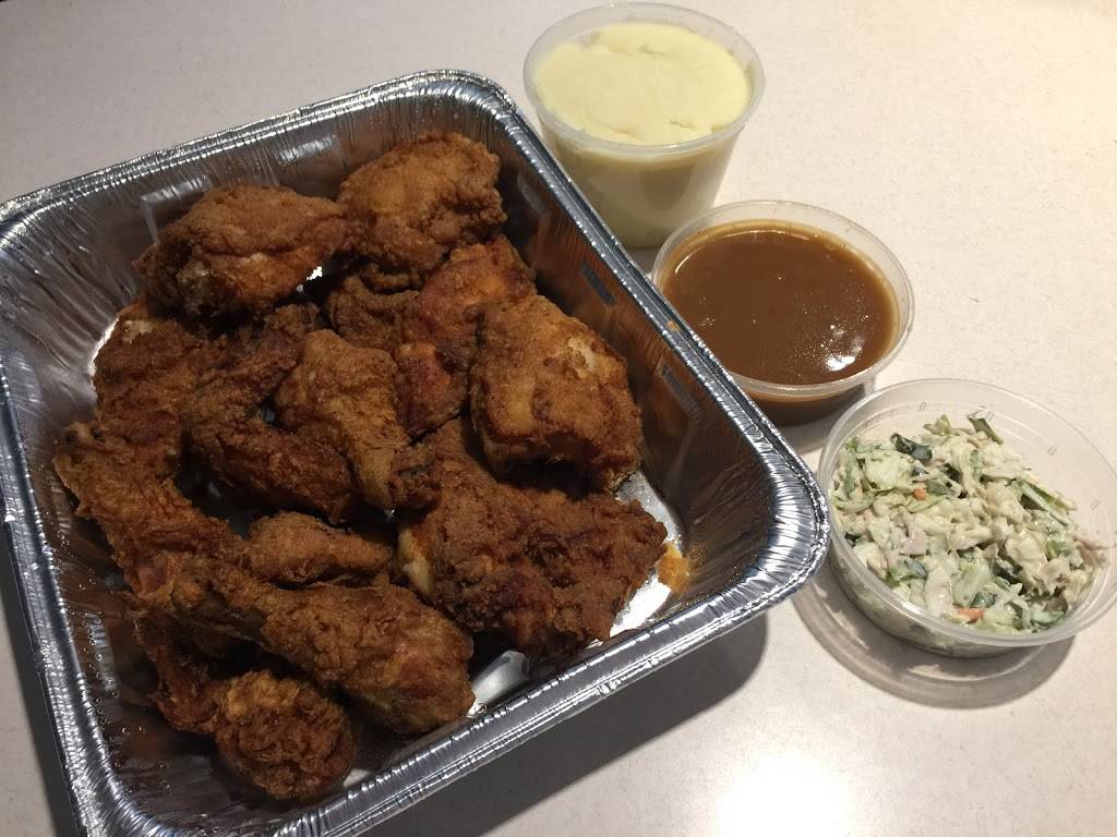 Chicken Holiday Takeout Shop | restaurant | 300 Gordons Corner Rd # 12, Manalapan Township, NJ 07726, USA | 7325361855 OR +1 732-536-1855