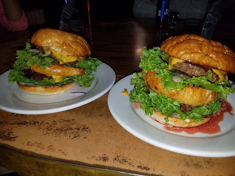 Roxbury Bar & Grill | restaurant | 8901 County Hwy Y, Sauk City, WI 53583, USA | 6086438434 OR +1 608-643-8434