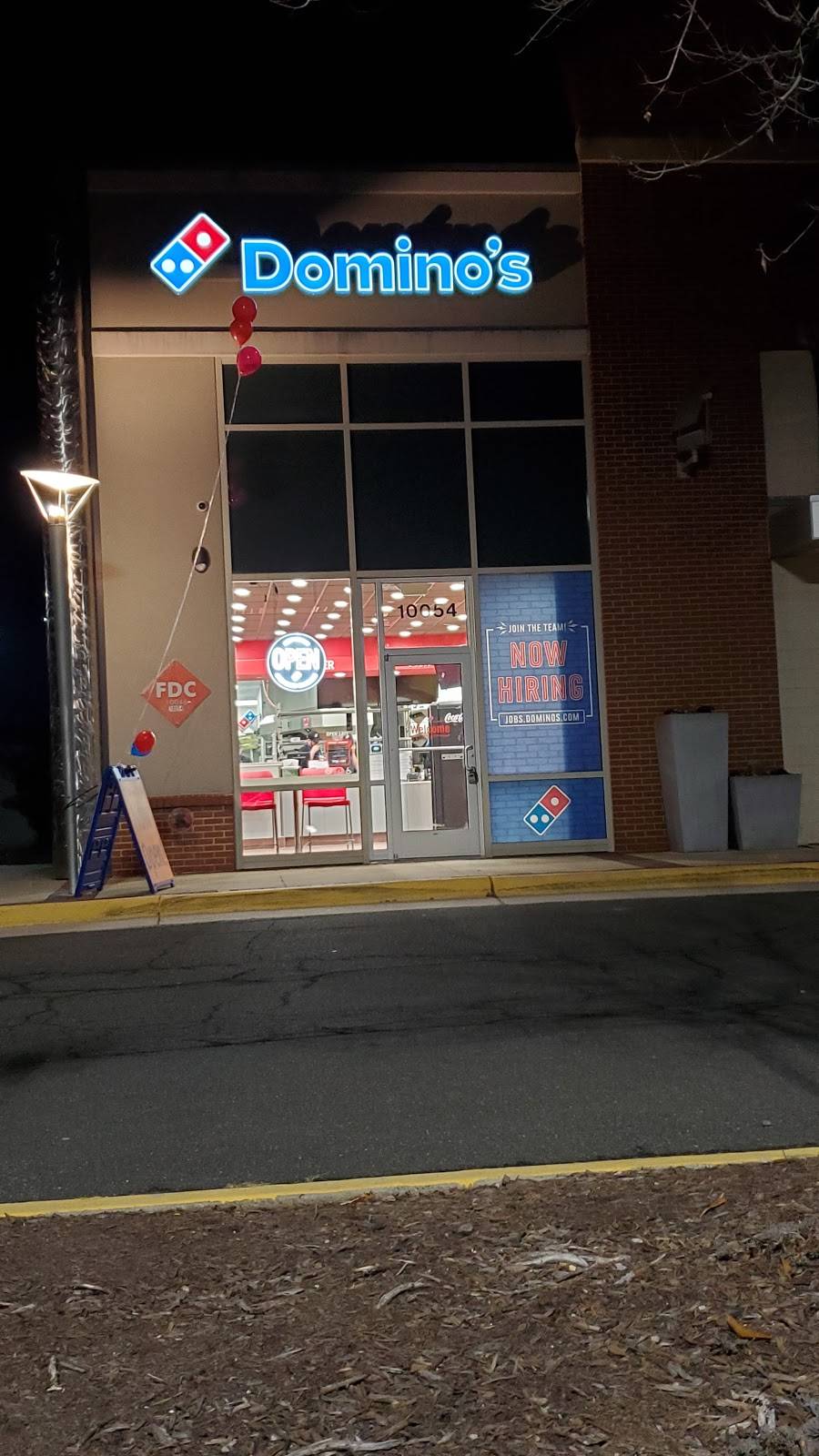 Dominos | restaurant | 10054 Hornbaker Rd, Manassas, VA 20109, USA | 5713933900 OR +1 571-393-3900