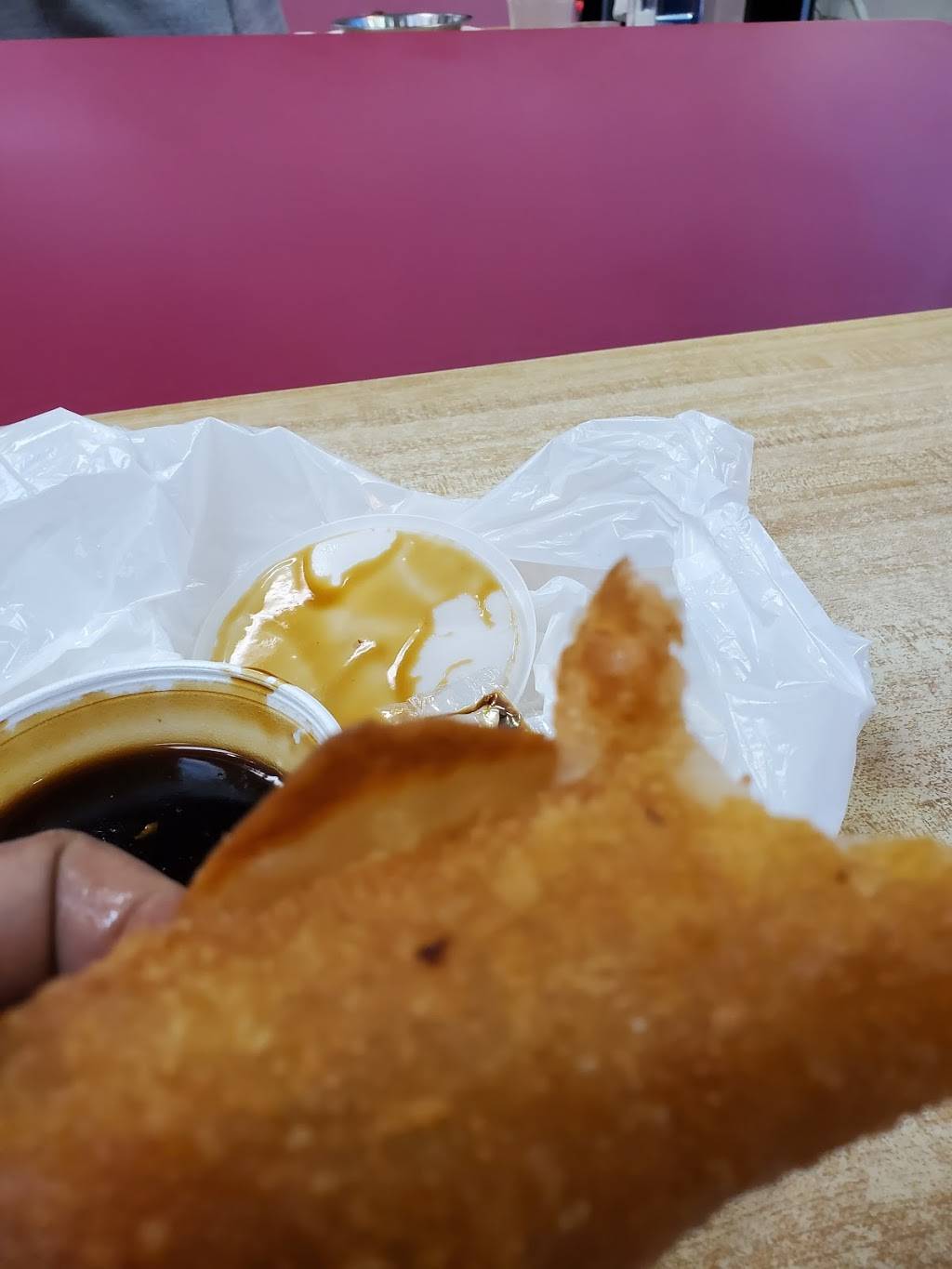 Hing Wong Chinese Restaurant | restaurant | 1101 Huntingdon Ave, Waterbury, CT 06704, USA | 2037540938 OR +1 203-754-0938