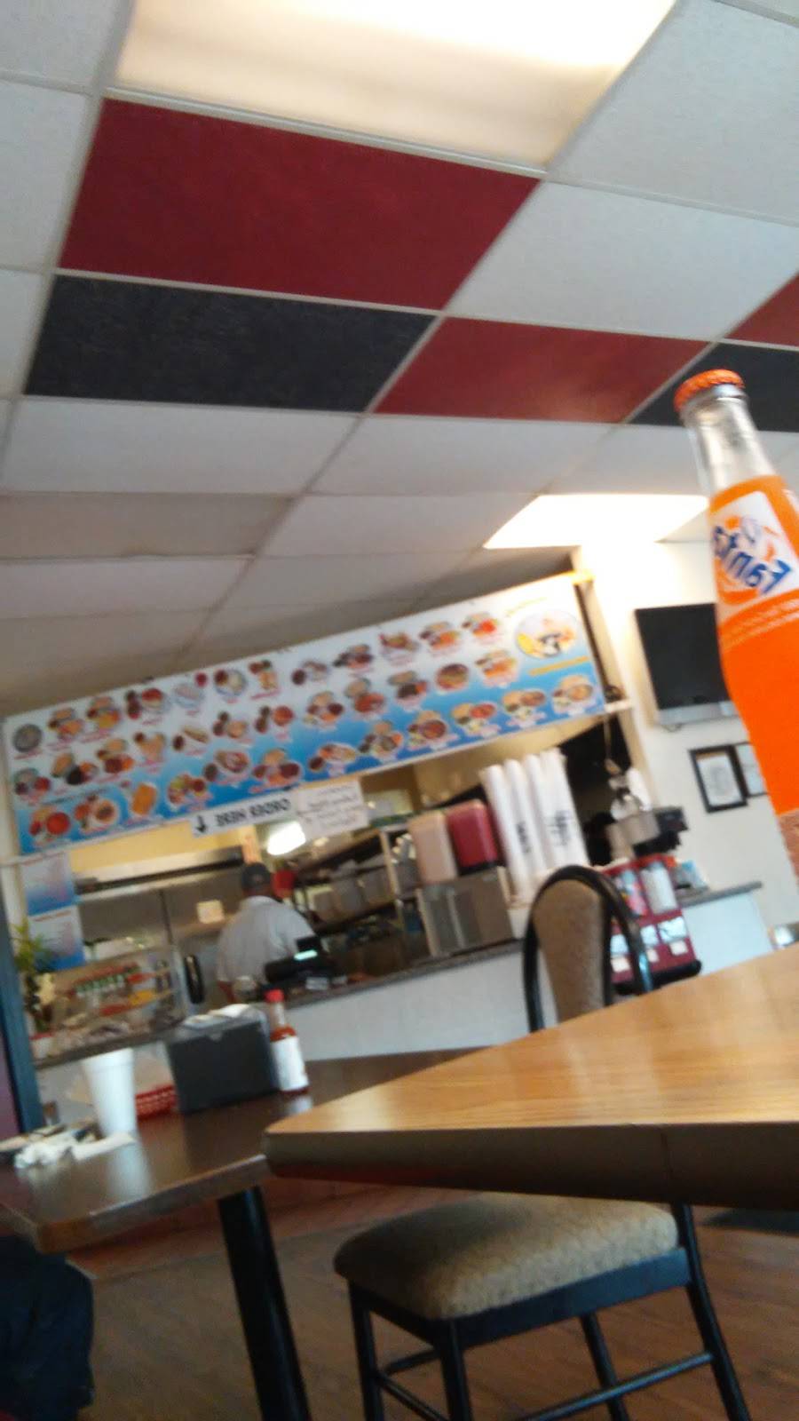 La Tapatia | restaurant | 1069 E Main St, Santa Paula, CA 93060, USA | 8059336601 OR +1 805-933-6601