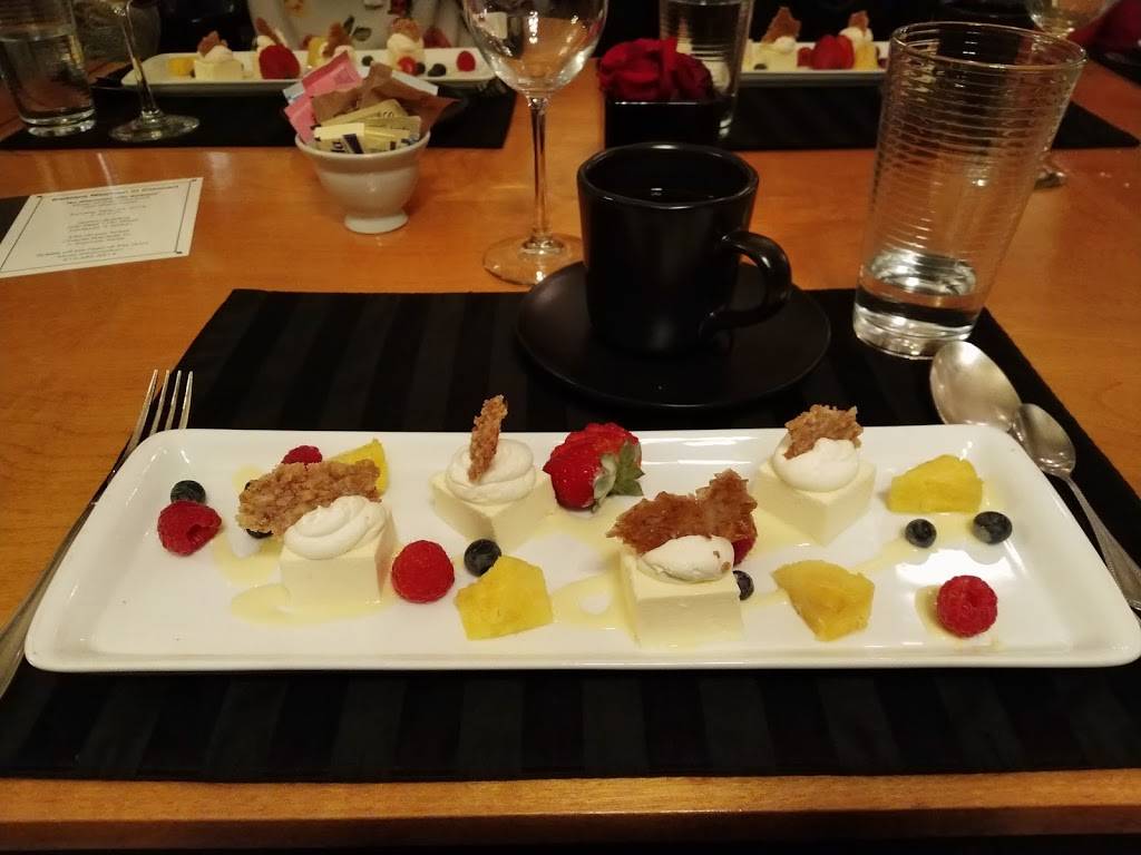 Tallgrass Restaurant | restaurant | 1006 S State St, Lockport, IL 60441, USA | 8158385566 OR +1 815-838-5566