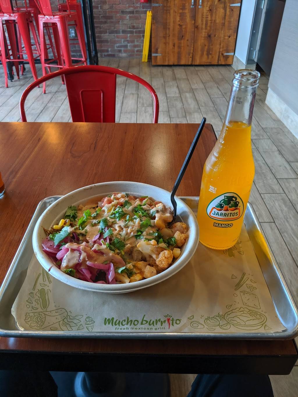 Mucho Burrito Fresh Mexican Grill - Essa Rd | restaurant | 420 Essa Rd, Barrie, ON L4N 9J7, Canada | 7055034895 OR +1 705-503-4895