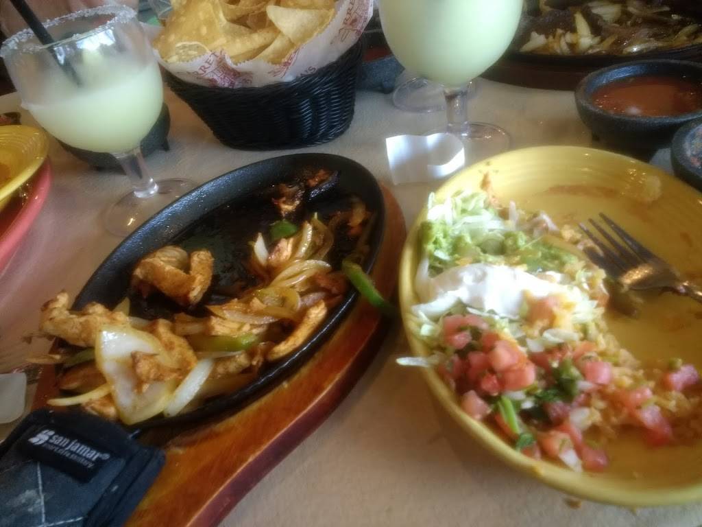 Carretas Grill | restaurant | 1821 Hickory Ave, Harahan, LA 70123, USA | 5043054833 OR +1 504-305-4833