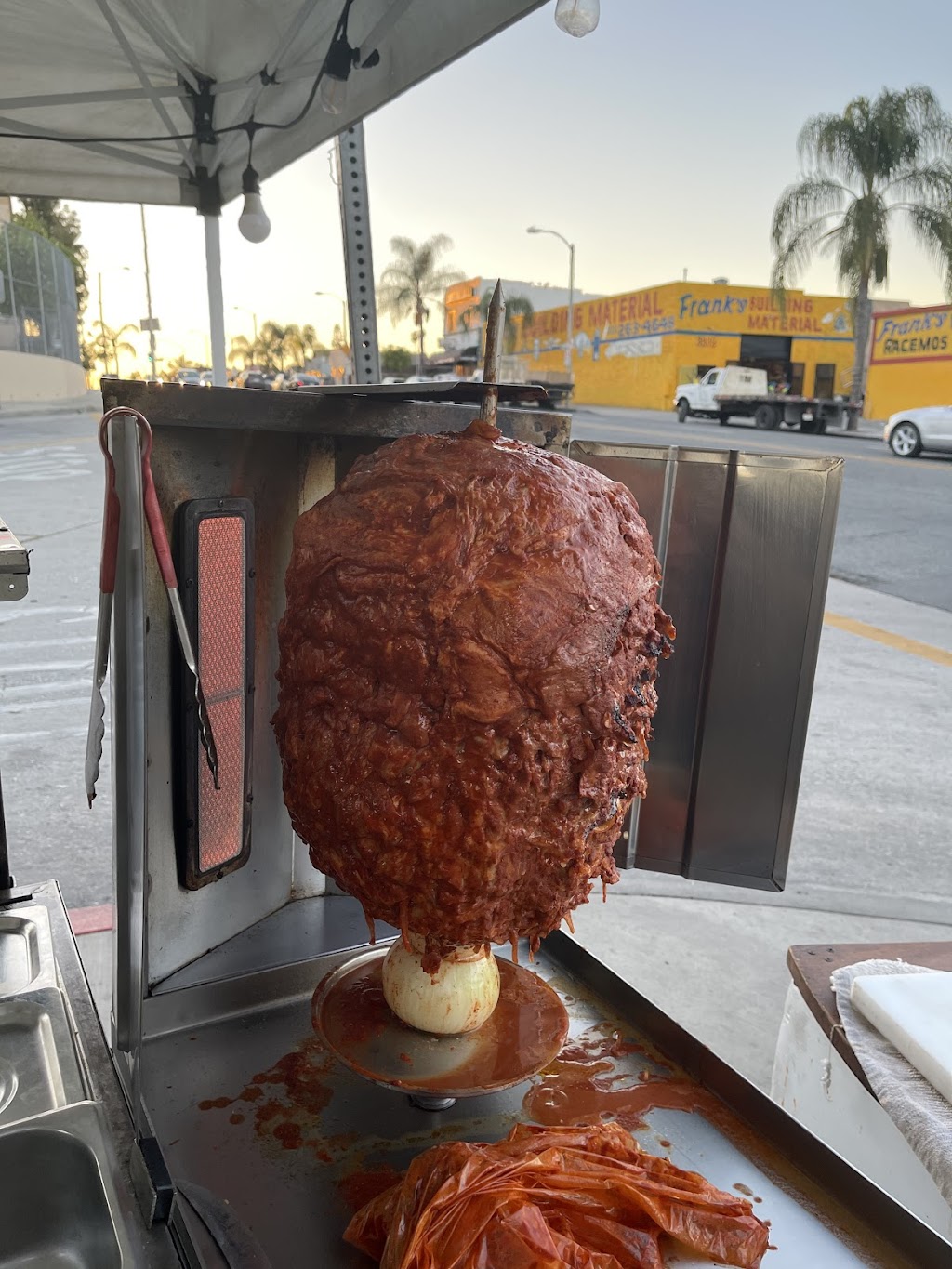 Tacos De Montiel | restaurant | Cesar Chavez y, San Carlos St, Los Angeles, CA 90063, USA | 3232376783 OR +1 323-237-6783