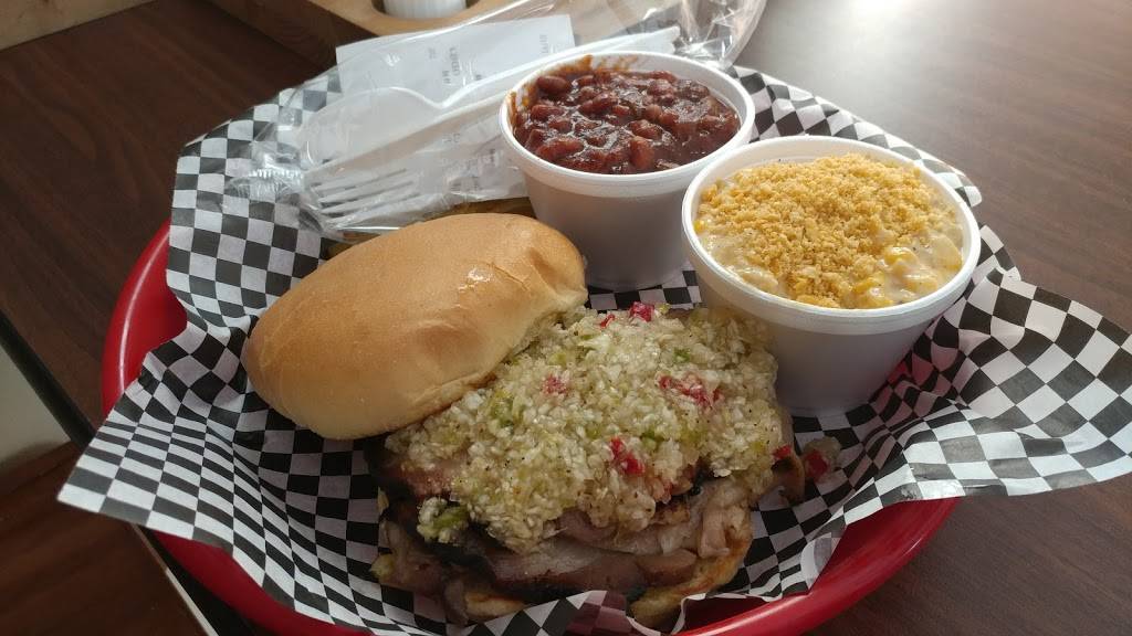 Cactus Bobs BBQ Corral | restaurant | 5955 Merle Hay Rd, Johnston, IA 50131, USA | 5153310057 OR +1 515-331-0057