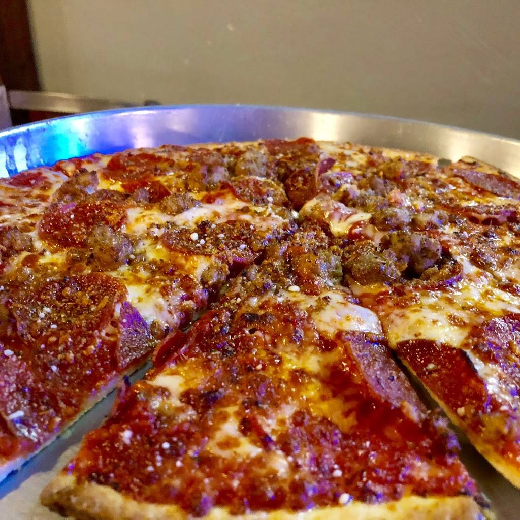 Hilligans Sports Bar | night club | 1265 College St, Bowling Green, KY 42101, USA | 2702822227 OR +1 270-282-2227