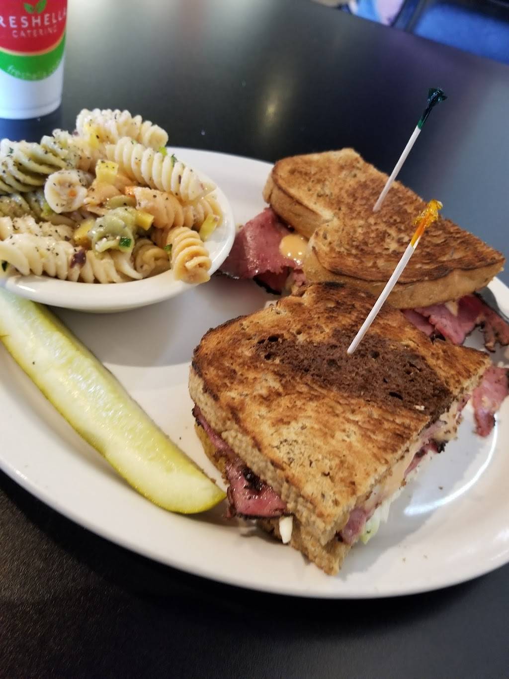 Freshella Kitchen | meal takeaway | 7145 John W. Carpenter Fwy Suite A, Dallas, TX 75247, USA | 2149056140 OR +1 214-905-6140