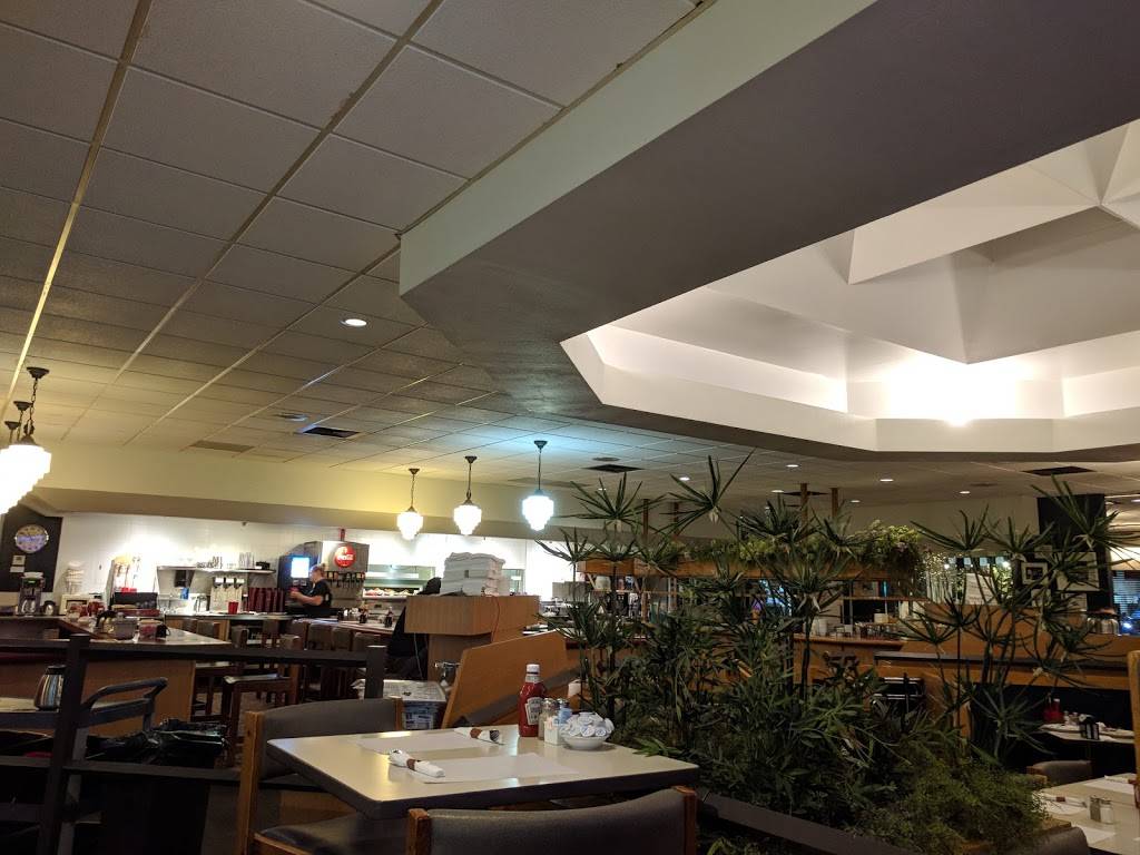 Globe Restaurant | restaurant | 6965 Truck World Blvd, Hubbard, OH 44425, USA | 3305349725 OR +1 330-534-9725