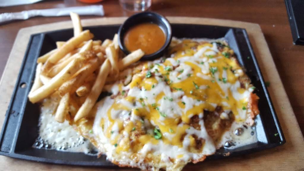 TGI Fridays | restaurant | 20430 US-59, Humble, TX 77338, USA | 2815401375 OR +1 281-540-1375