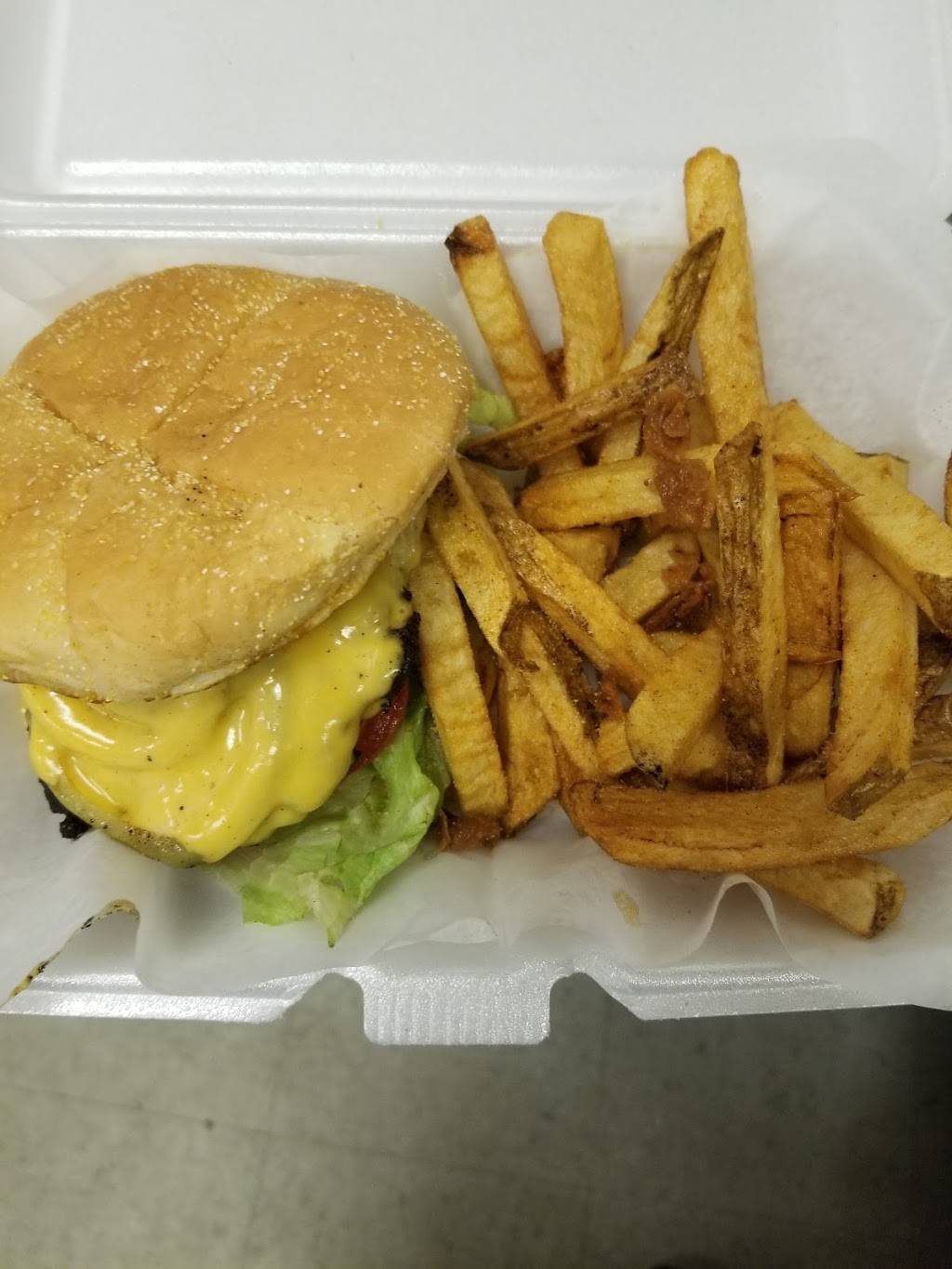 Annie Maes Kitchen | restaurant | 8505 Joy Rd, Detroit, MI 48204, USA | 3133978184 OR +1 313-397-8184