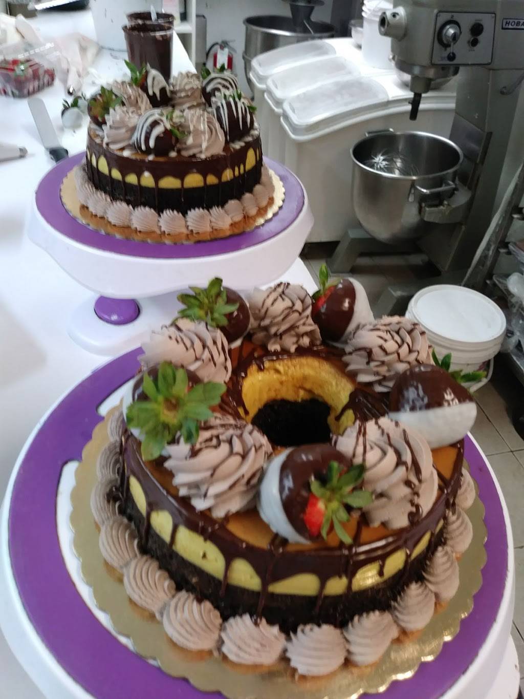 Veronicas Bakery Inc. | bakery | 906 Post Ave, Staten Island, NY 10302, USA | 7189813673 OR +1 718-981-3673