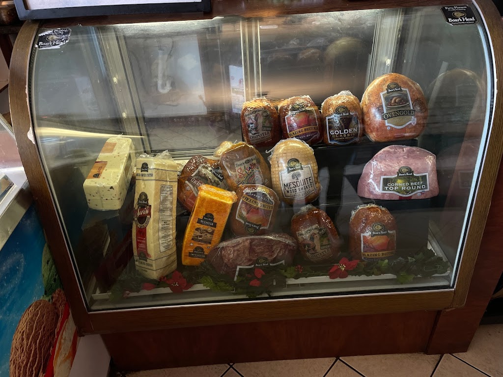 Delite Café & Deli | cafe | 3135 Caniff St, Hamtramck, MI 48212, USA | 3133054244 OR +1 313-305-4244