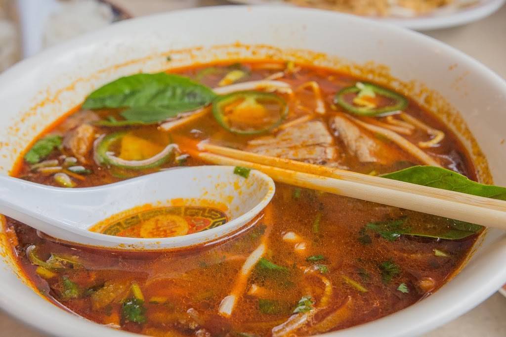 Lotus Restaurant | restaurant | 113 W Grant St, Minneapolis, MN 55403, USA | 6128701218 OR +1 612-870-1218