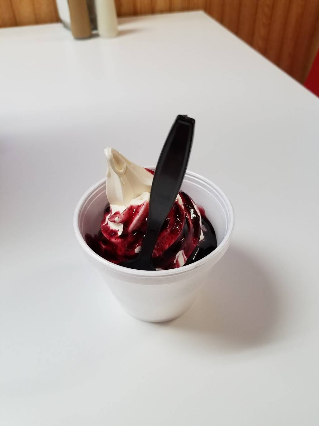 Albia Dairy Bar | restaurant | 803 S Clinton St, Albia, IA 52531, USA | 6419325358 OR +1 641-932-5358