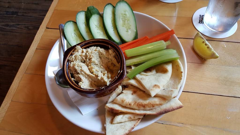 Moe & Johnnys | restaurant | 5380 N College Ave, Indianapolis, IN 46220, USA | 3172556376 OR +1 317-255-6376