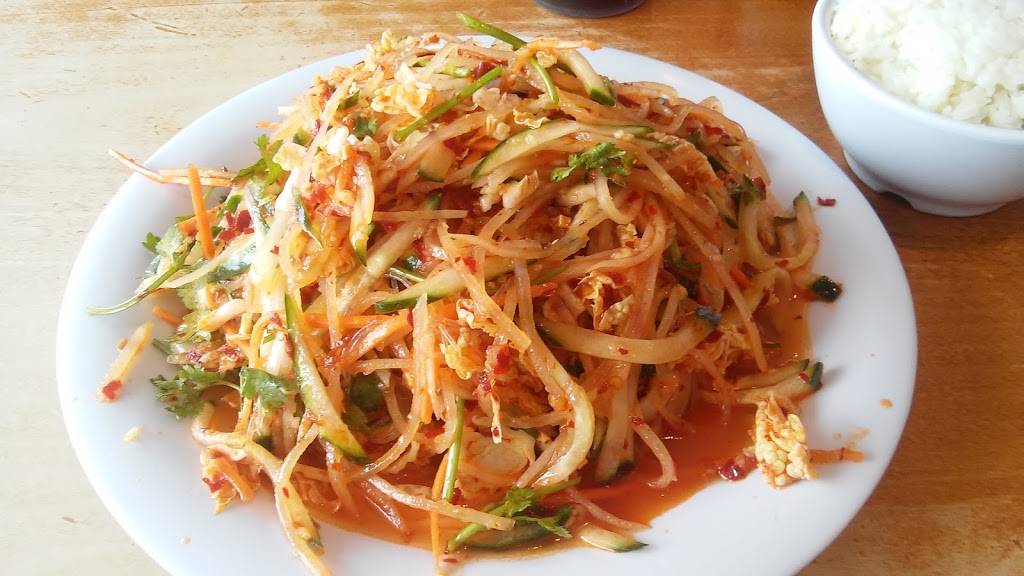 Dumpling House | restaurant | 421 S Tillotson Ave, Muncie, IN 47304, USA | 7652878190 OR +1 765-287-8190