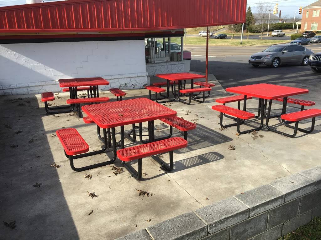 Debbies Drive Inn | restaurant | 157 W Broadway St, Newport, TN 37821, USA | 4236139399 OR +1 423-613-9399