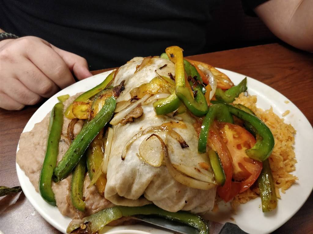 Burrito King | restaurant | 30950 Beck Rd, Novi, MI 48377, USA | 2489606566 OR +1 248-960-6566
