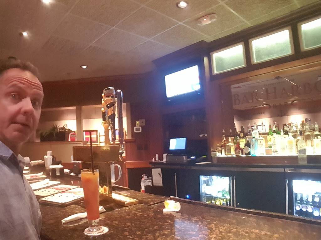 Red Lobster | restaurant | 2000 N University Dr, Coral Springs, FL 33071, USA | 9547526131 OR +1 954-752-6131