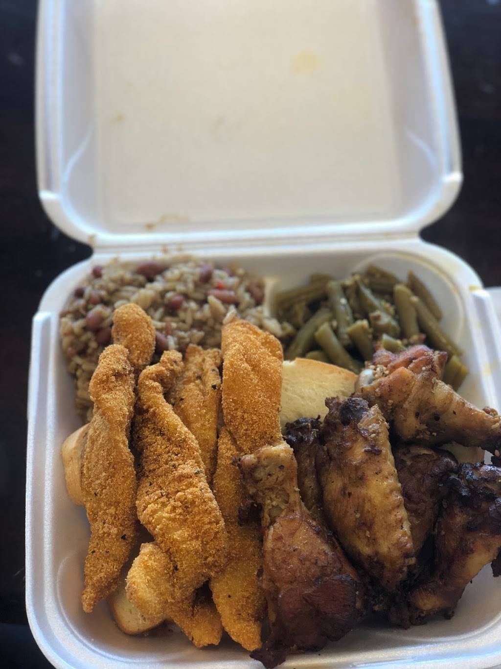 Lutfi’s Fried Fish | restaurant | 2527 N 72nd St, Omaha, NE 68134, USA | 5312156666 OR +1 531-215-6666