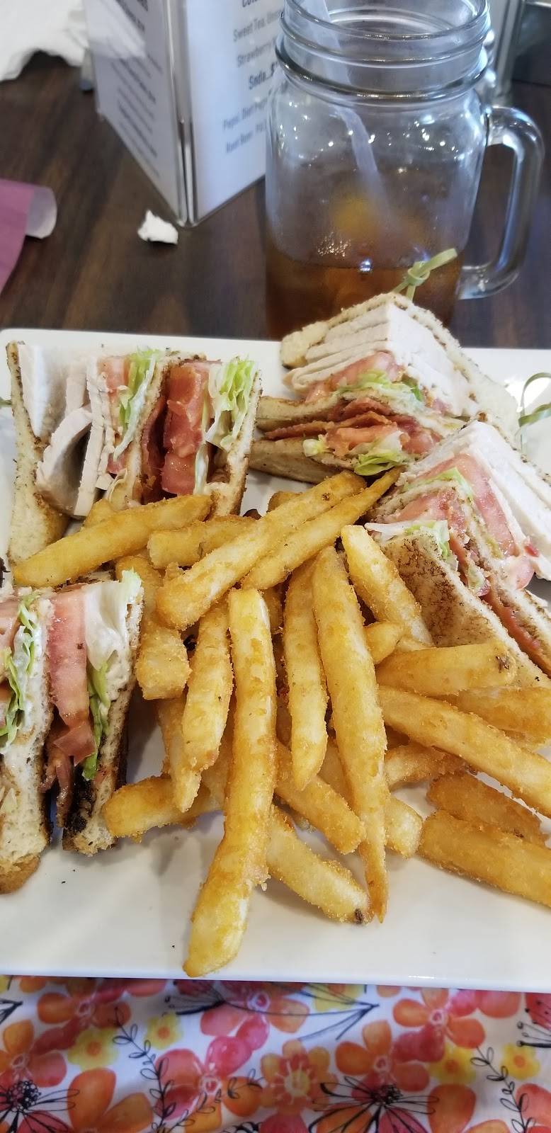 Richland Railroad Diner | restaurant | 1 S Race St, Richland, PA 17087, USA | 7178664770 OR +1 717-866-4770