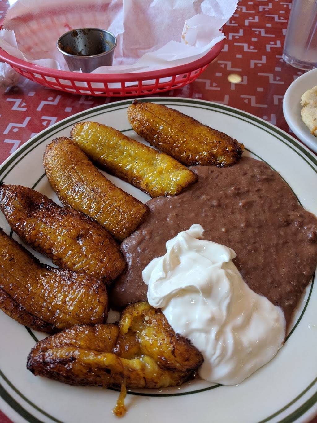 Atlacatl Restaurant | restaurant | 4701 Columbia Pike, Arlington, VA 22204, USA | 7039203680 OR +1 703-920-3680