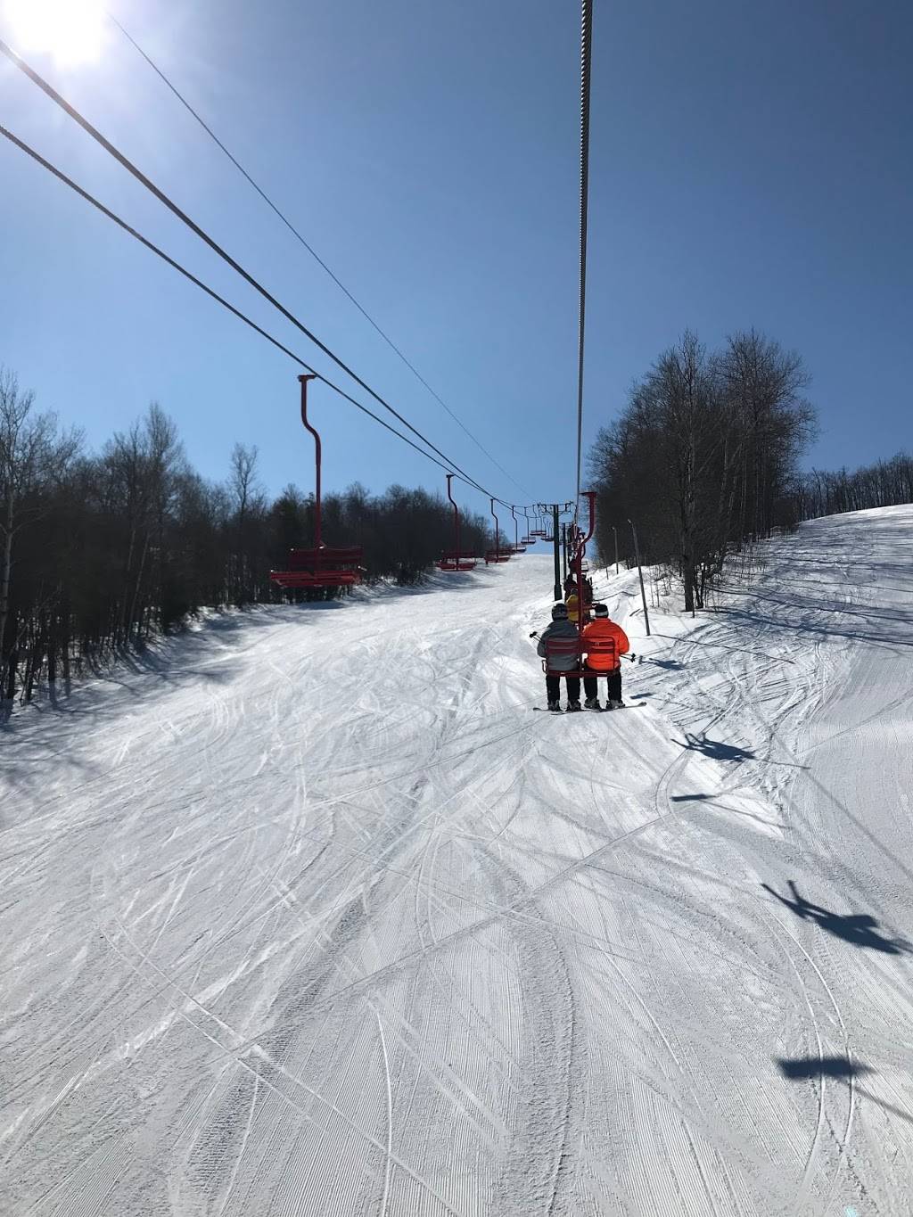 Indianhead Mountain - Big Snow Resort | restaurant | 500 Indianhead Rd, Wakefield, MI 49968, USA | 8003463426 OR +1 800-346-3426