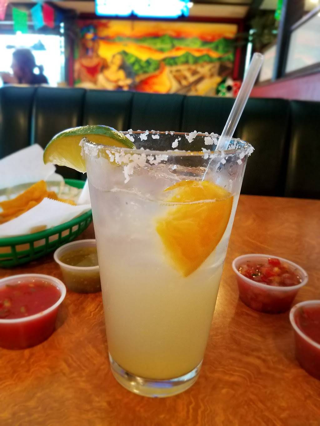 Cantina Azteca | restaurant | 6400 Fair Oaks Blvd, Carmichael, CA 95608, USA | 9169938411 OR +1 916-993-8411