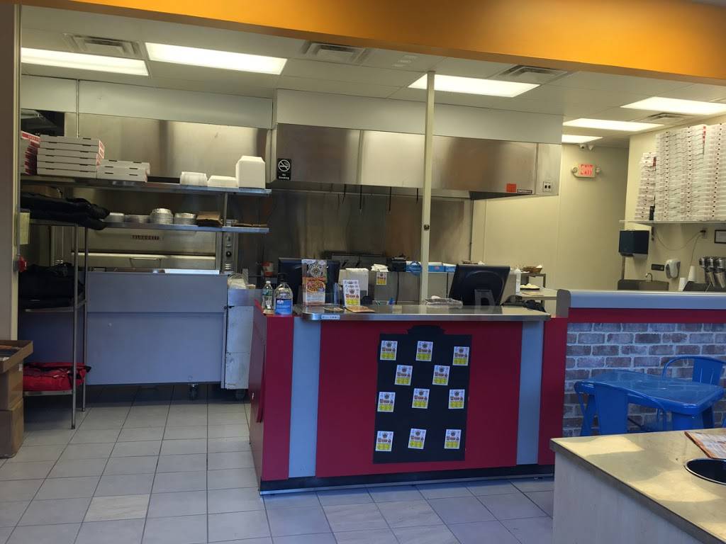 Falcon Pizza | meal delivery | 3394 Whitney Ave, Hamden, CT 06518, USA | 2032813333 OR +1 203-281-3333