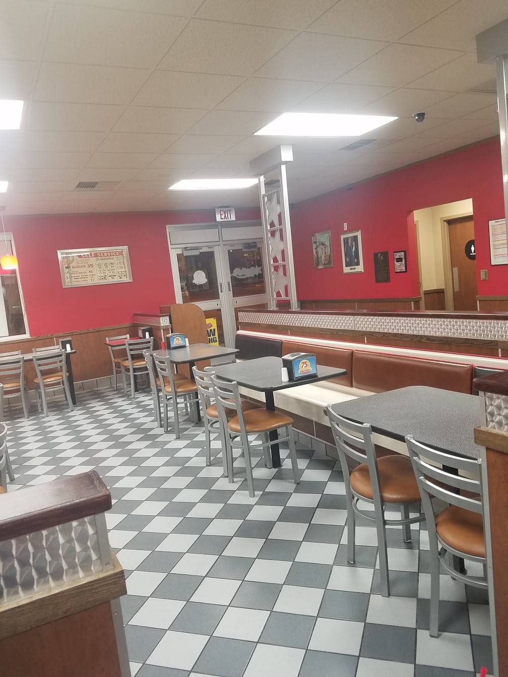 Carls Jr. | restaurant | 660 Hacienda Dr, Vista, CA 92081, USA | 7607320605 OR +1 760-732-0605