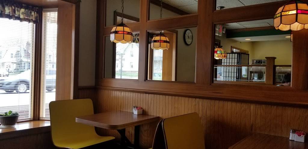 Beyeslys Restaurant & Gift | restaurant | 533 N Main St, North Canton, OH 44720, USA | 3304944861 OR +1 330-494-4861