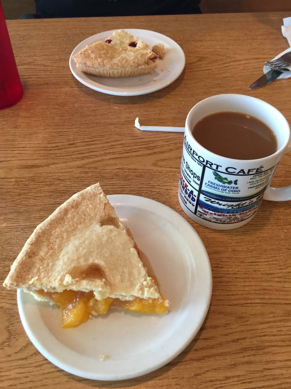 Airport Cafe | restaurant | 1636 N Main St, Urbana, OH 43078, USA | 9376522010 OR +1 937-652-2010