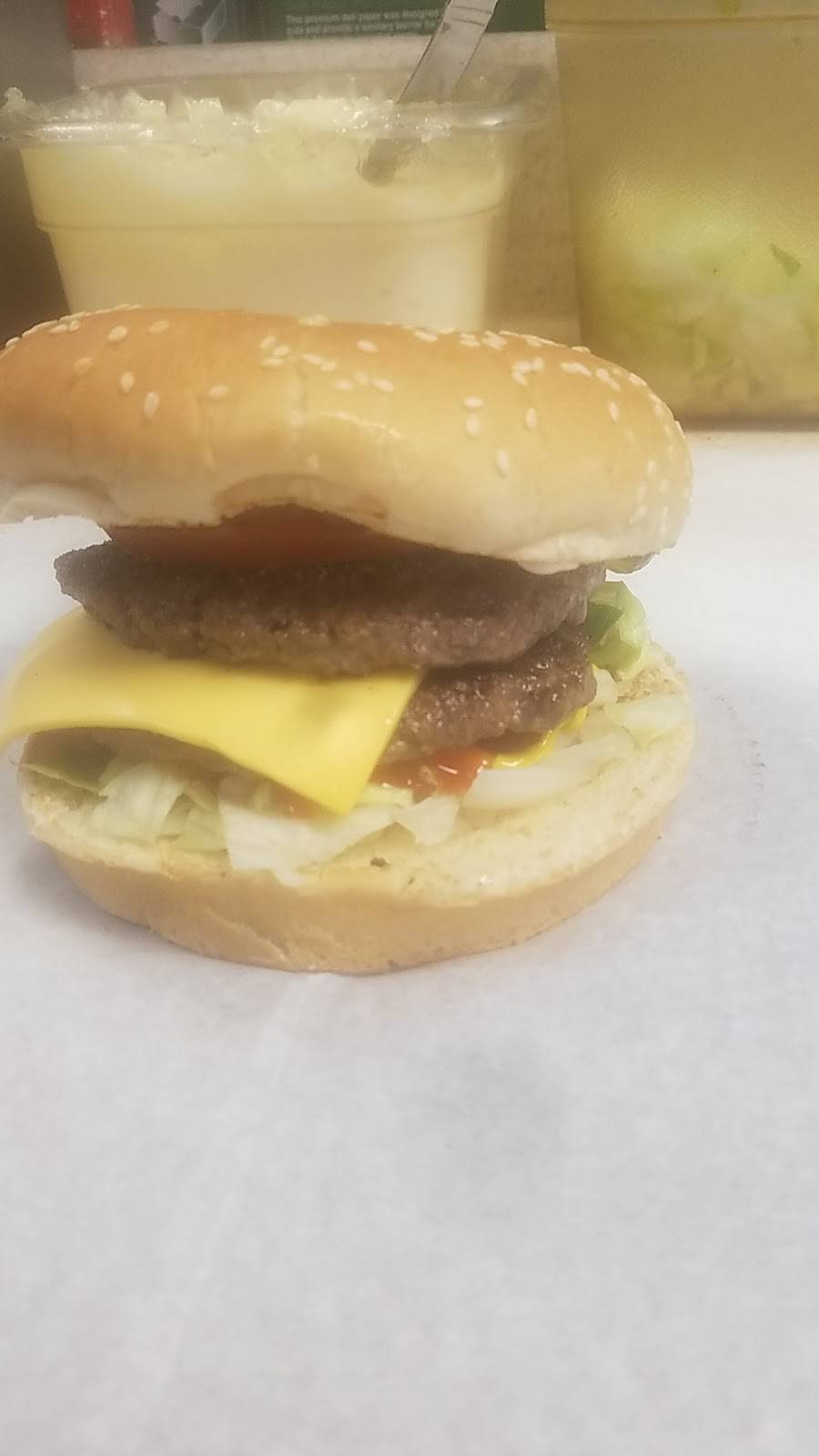 Fat Mos | restaurant | 106 Madison St, Madison, TN 37115, USA | 6158604507 OR +1 615-860-4507